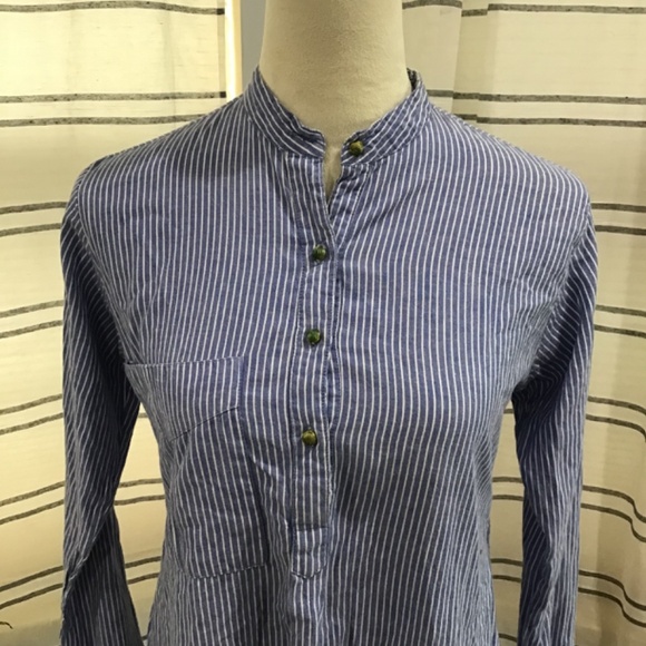 Liza Byrd Women’s Size Small Blue White Stripe 1/2 Gold Button Front Tunic Top - Picture 2 of 10